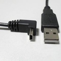 USB kabel (2.0), USB A samec - miniUSB samec, 1.8m, lomen 90°, ern